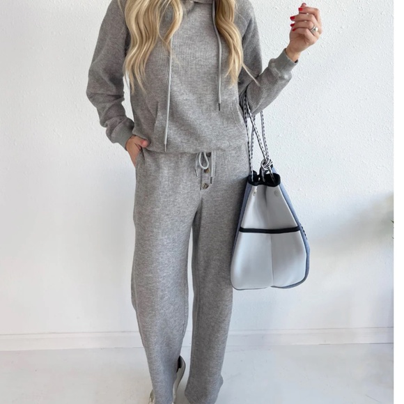 NWOT Annabella Aztec Jen & CO Neoprene Tote - Picture 13 of 13